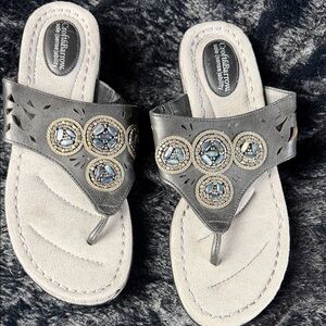 Croft & Barrow Gray Sandals with Blue Embellishments